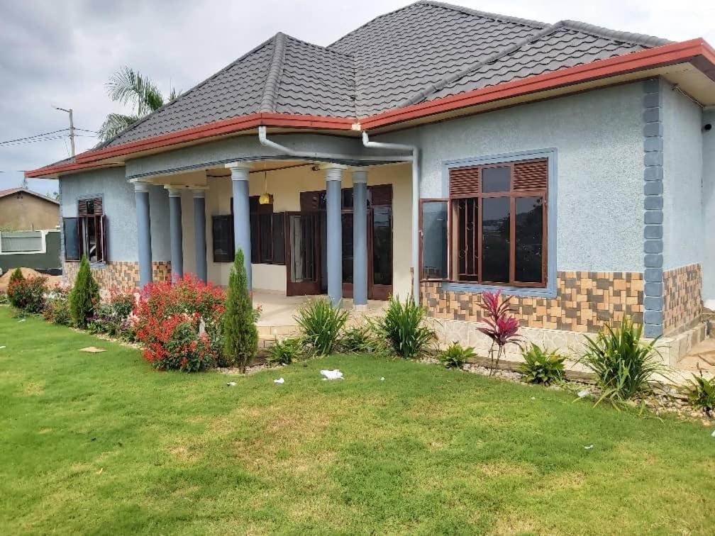 Comfort B&B Kigali Esterno foto